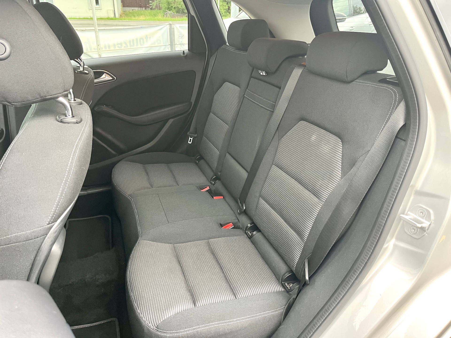 MERCEDES-BENZ B 220 Style 4Matic 7G-DCT-image-26