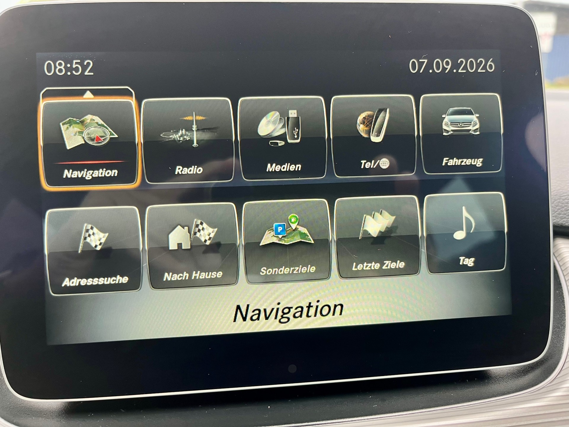 MERCEDES-BENZ B 220 Style 4Matic 7G-DCT-image-22