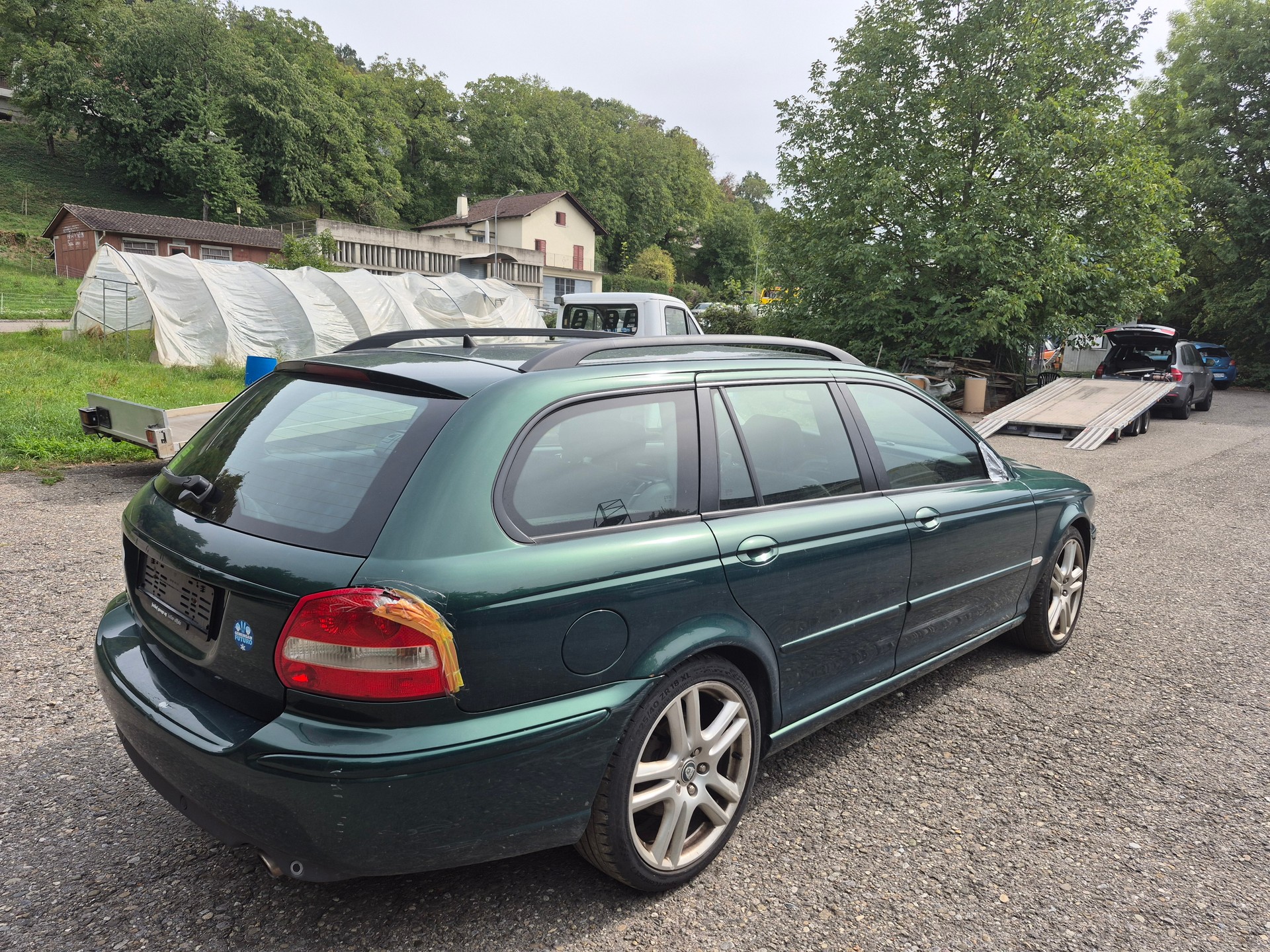 JAGUAR X-Type Estate 3.0 V6 Traction4 Sport-image-3