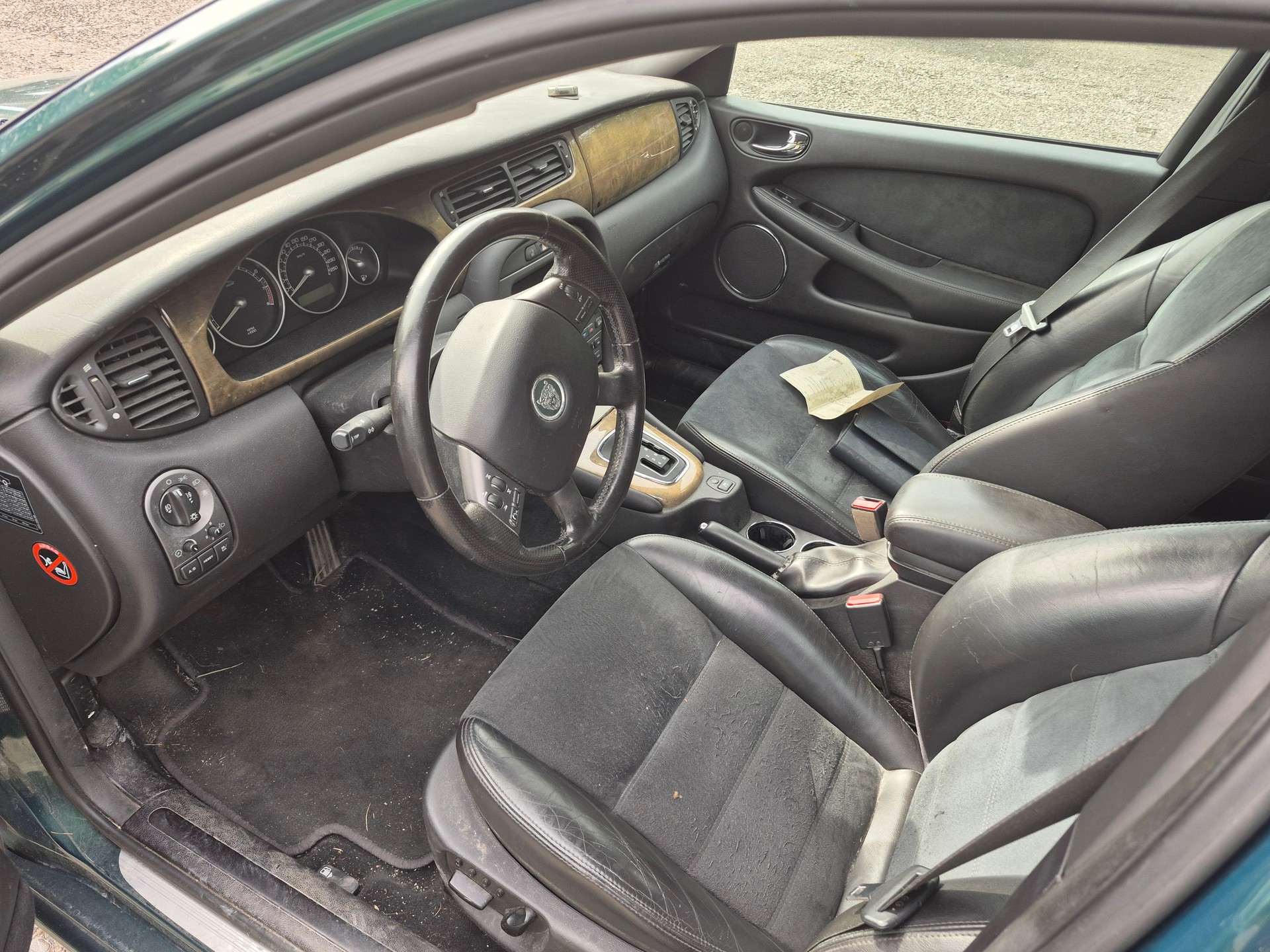 JAGUAR X-Type Estate 3.0 V6 Traction4 Sport-image-6