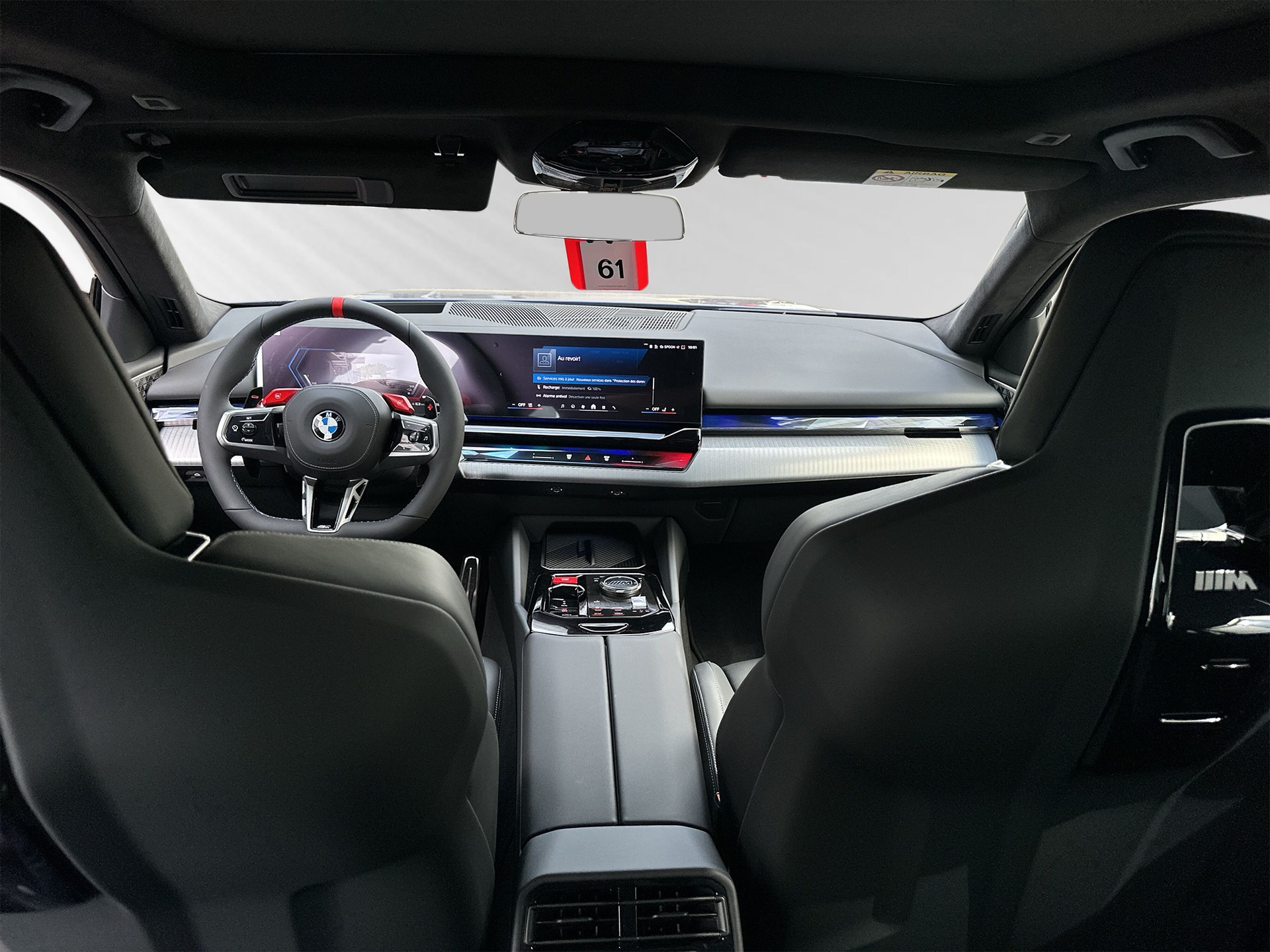 BMW M5 xDrive Touring-image-5