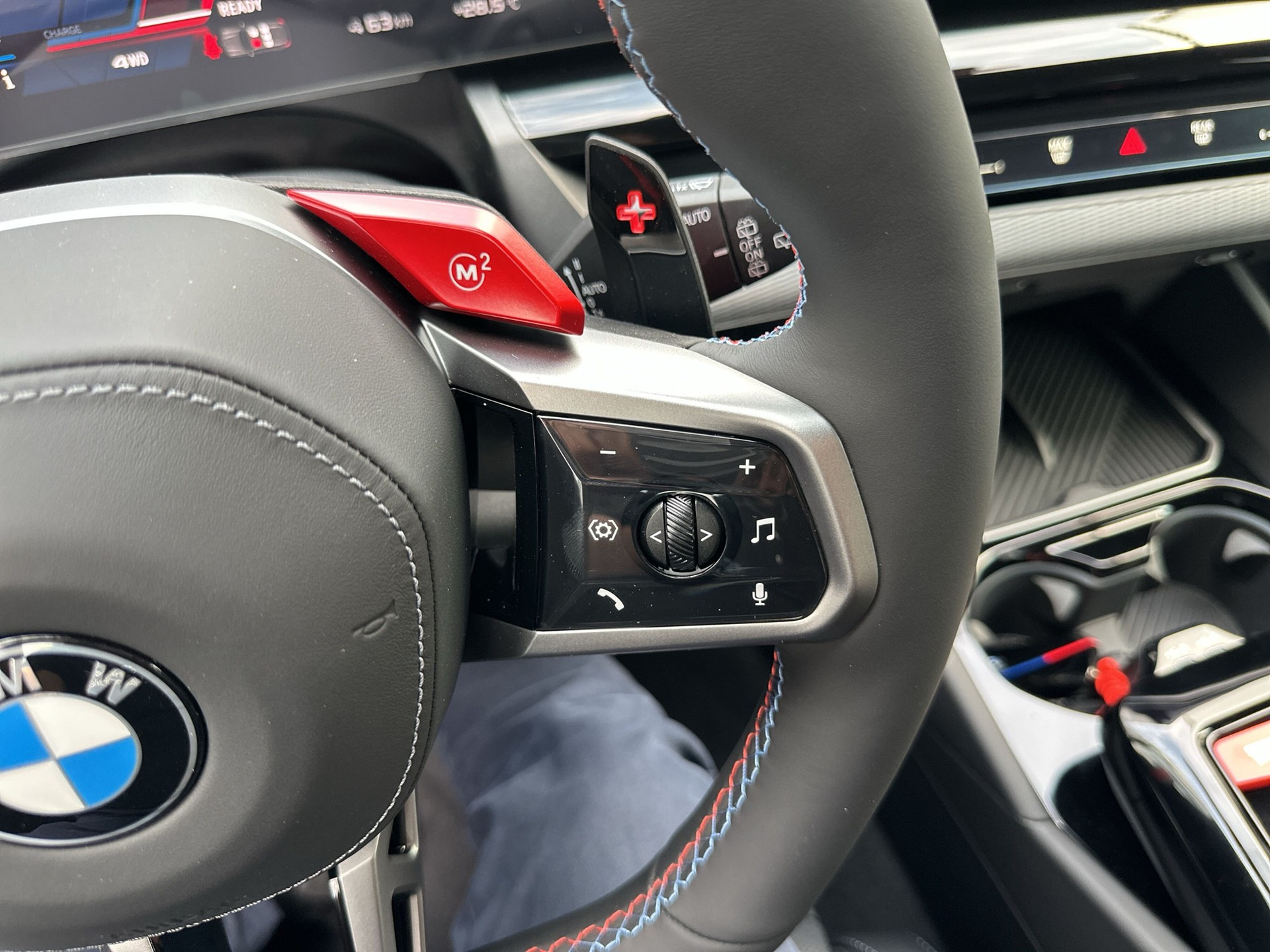 BMW M5 xDrive Touring-image-15