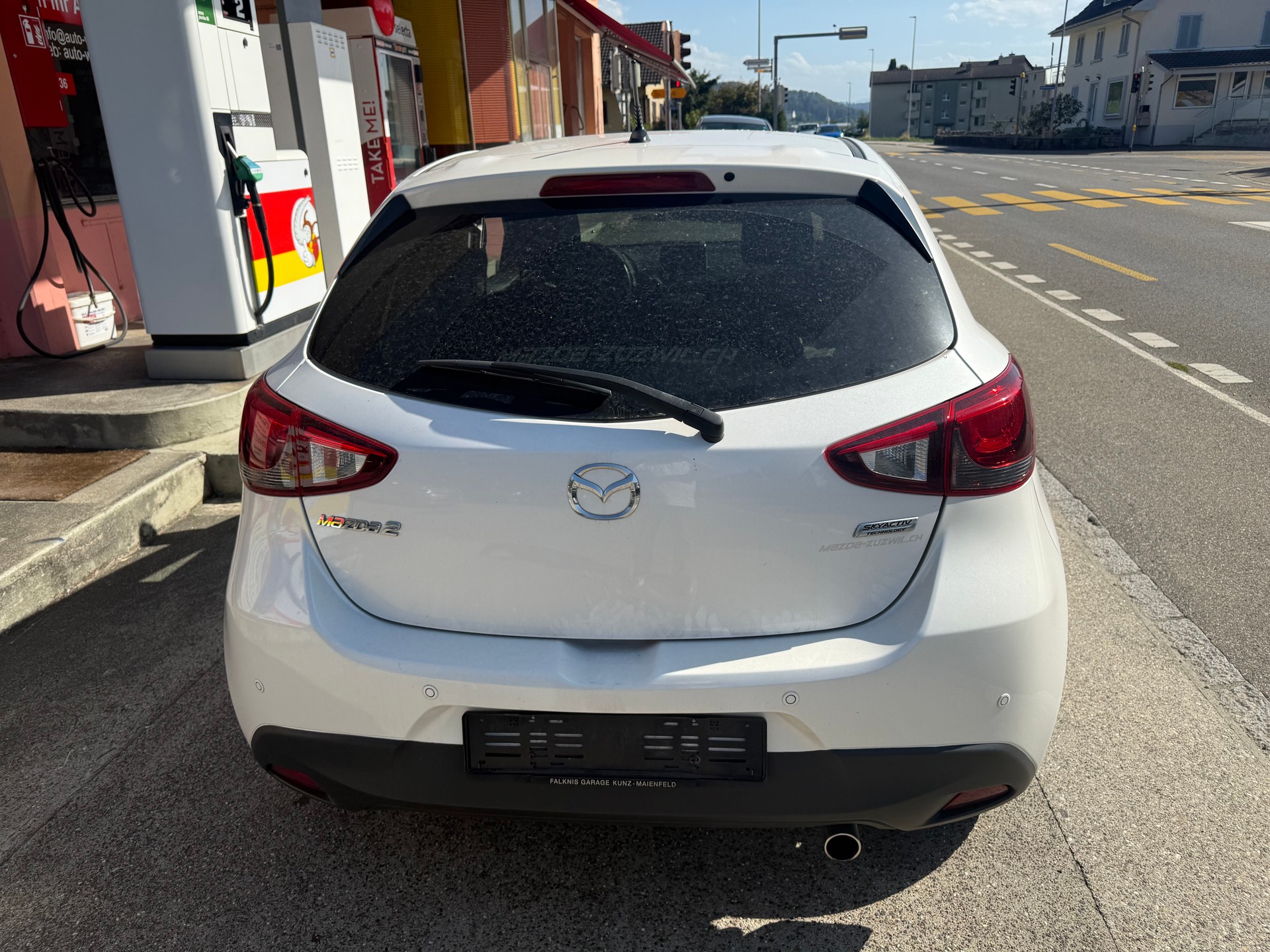 MAZDA 2 1.5 CD 16V Skyactiv-D Ambition-image-3