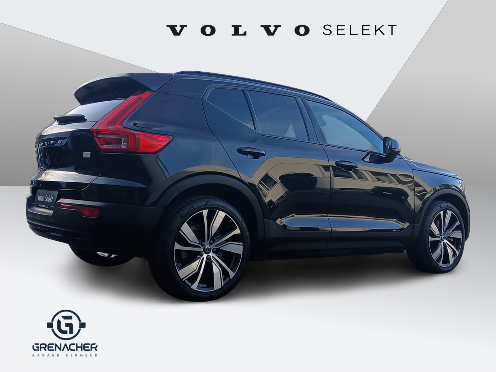 VOLVO XC40 P8 Twin Pro AWD-image-5