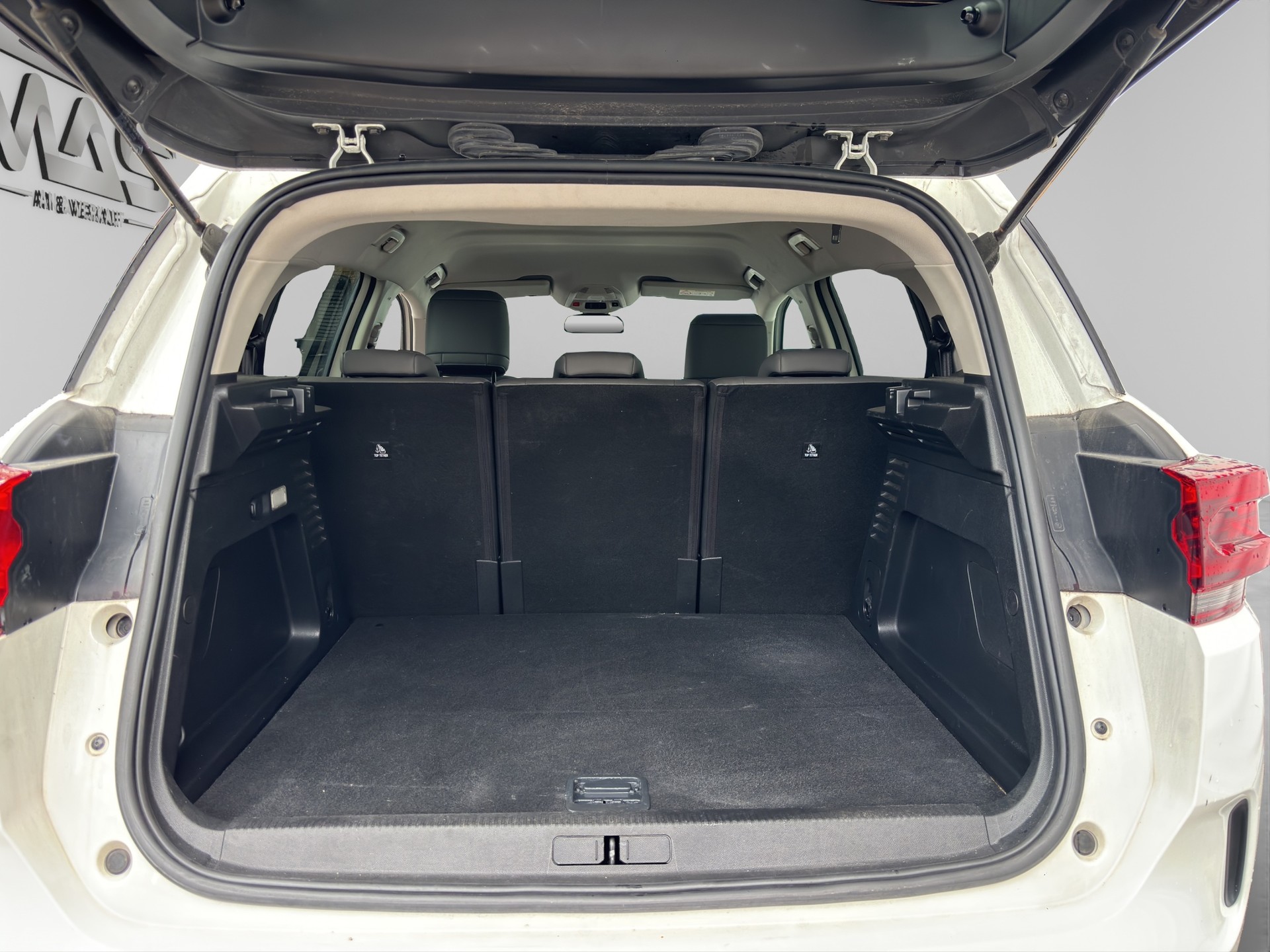 CITROEN C5 Aircross 1.6 PHEV Shine Pack-image-12