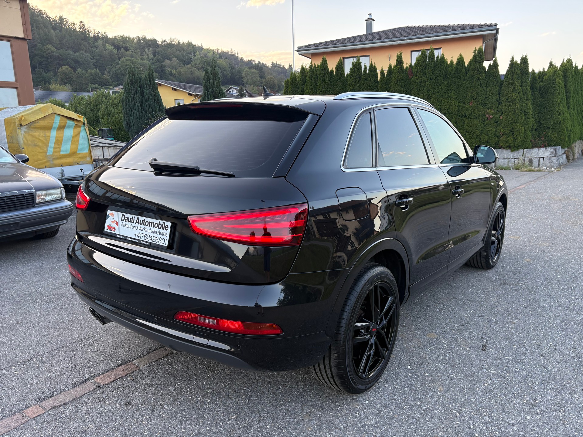 AUDI Q3 2.0 TDI quattro S-tronic-image-3