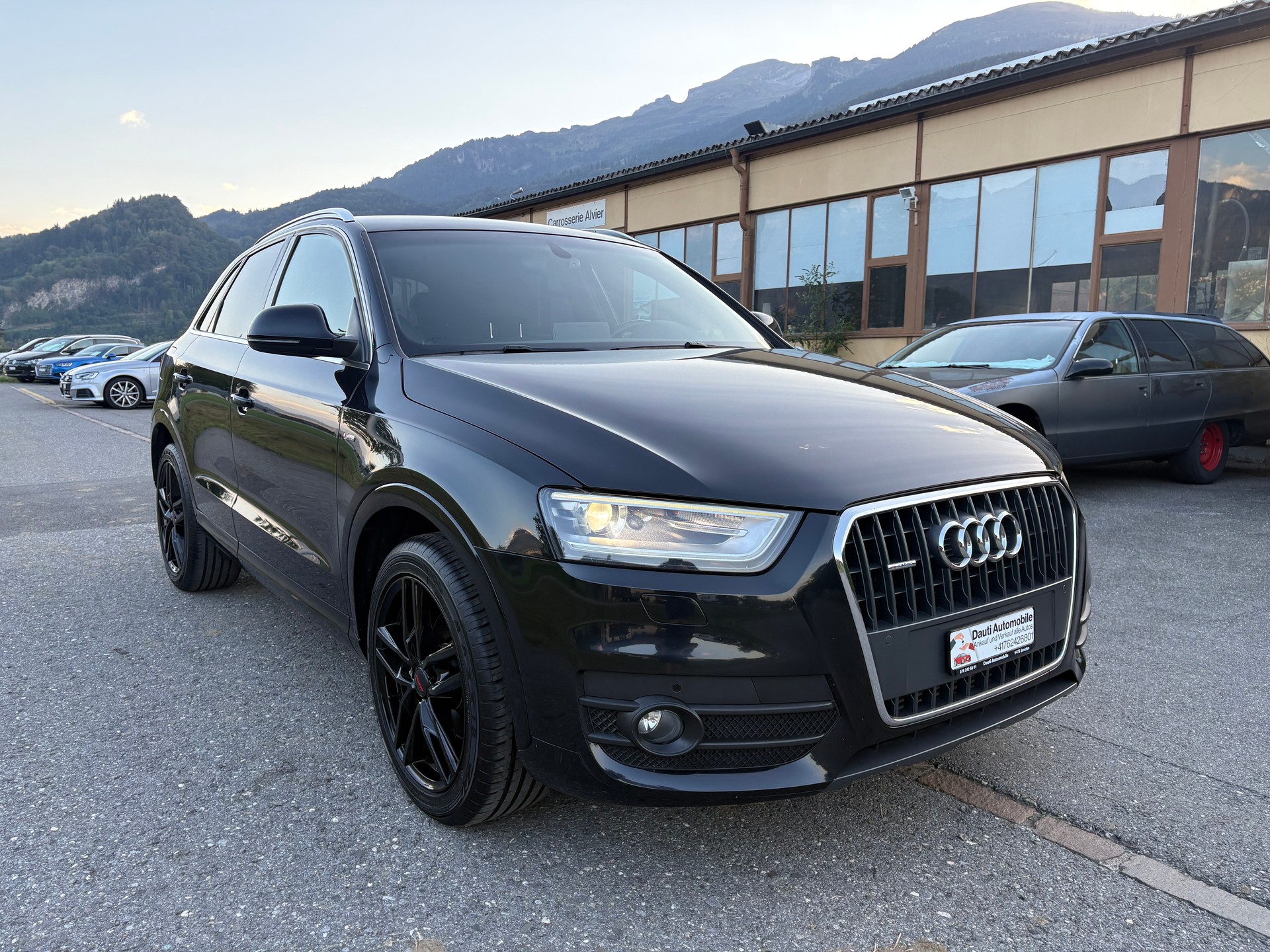AUDI Q3 2.0 TDI quattro S-tronic-image-2