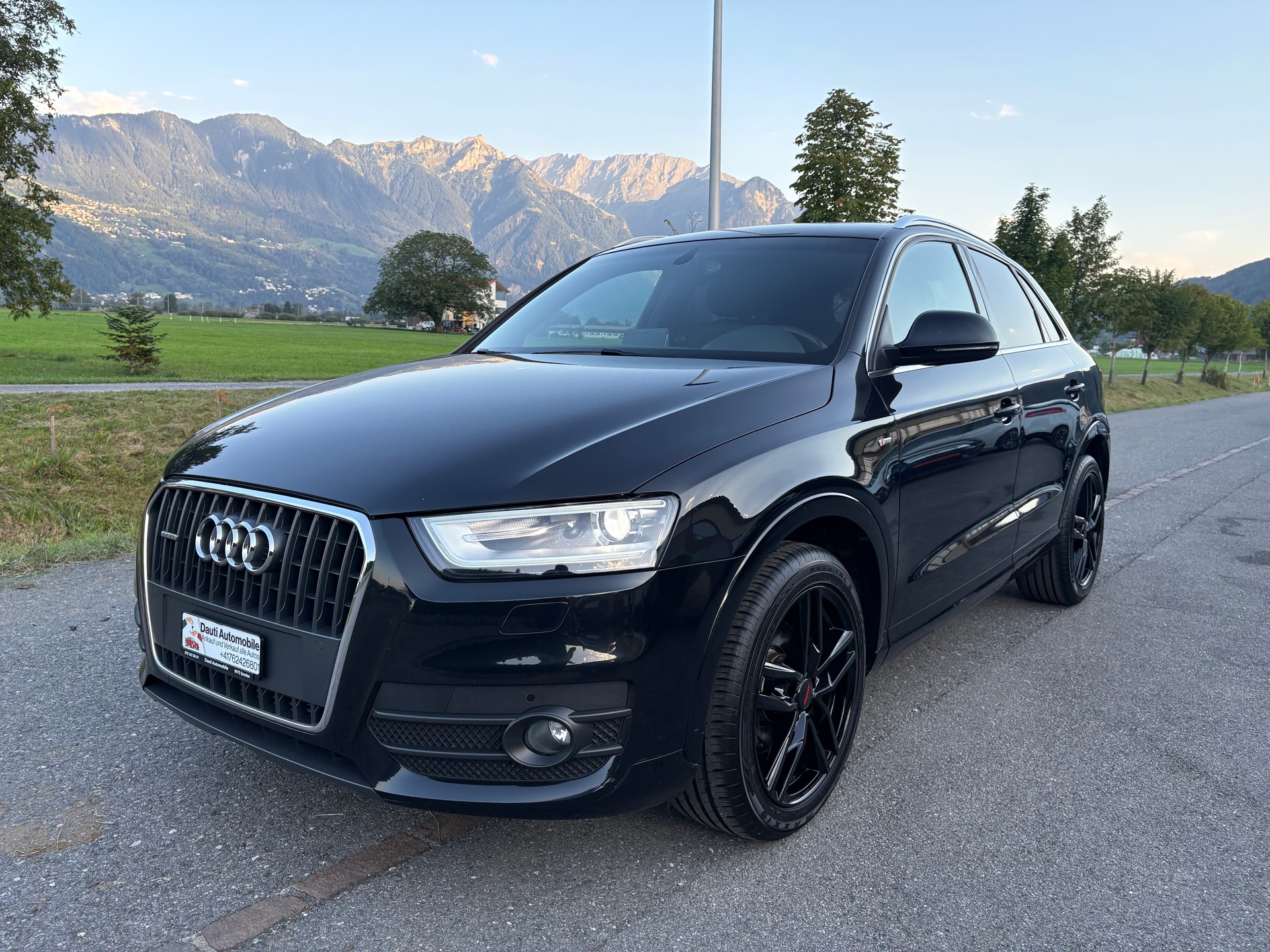 AUDI Q3 2.0 TDI quattro S-tronic-image-0