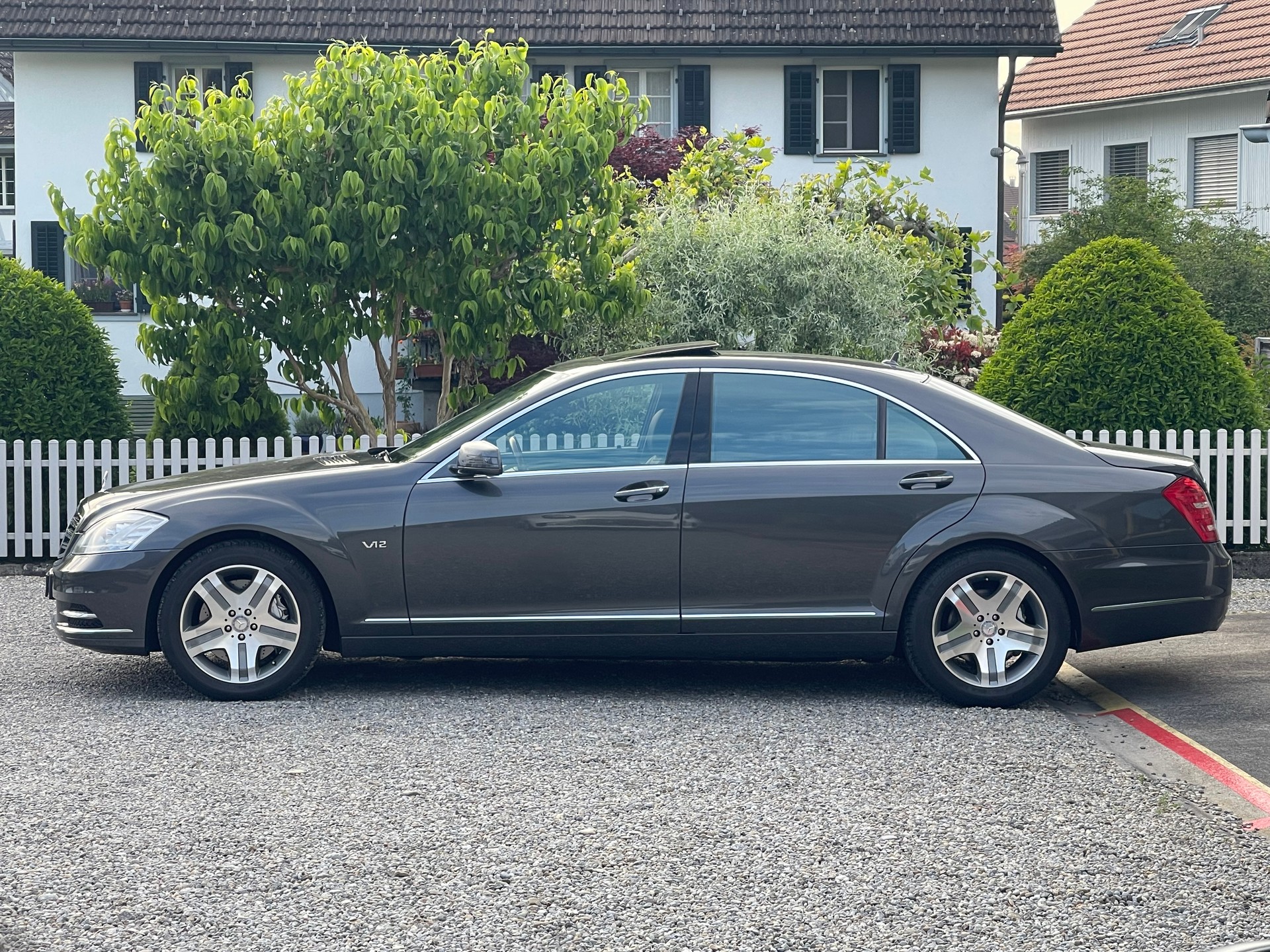 MERCEDES-BENZ S 600 L Automatic-image-3