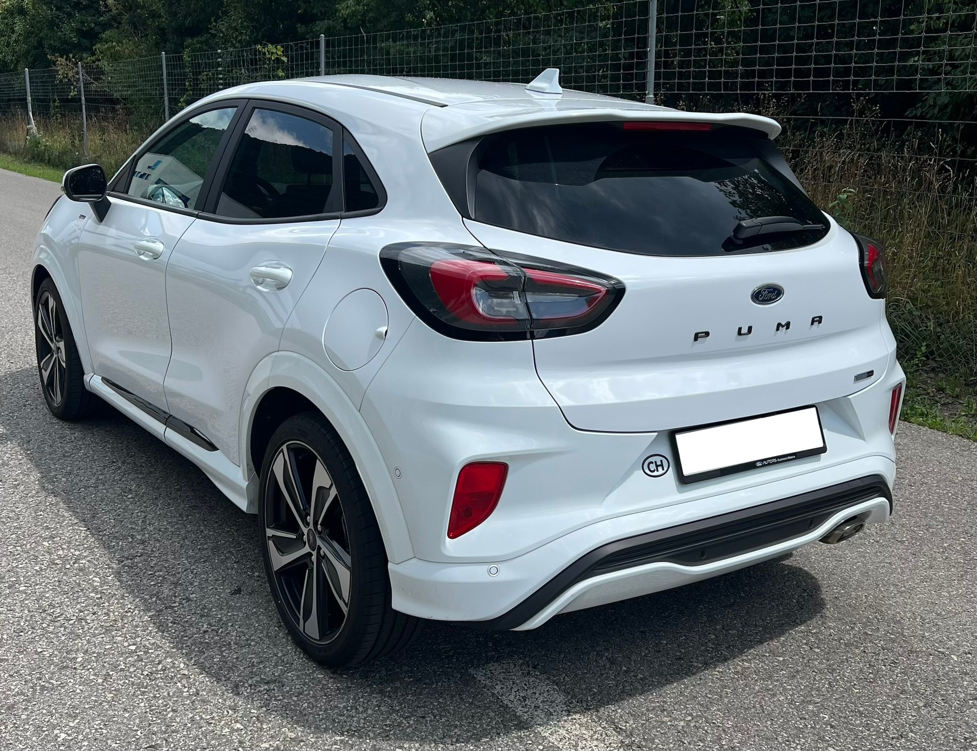 FORD 1.0 EcoB Hybrid 155 ST-Line Design-image-2