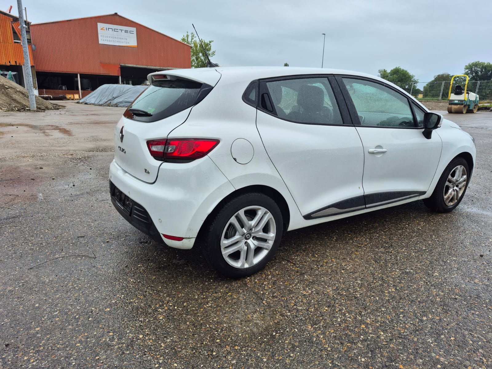 RENAULT Clio 0.9 12V Zen-image-6