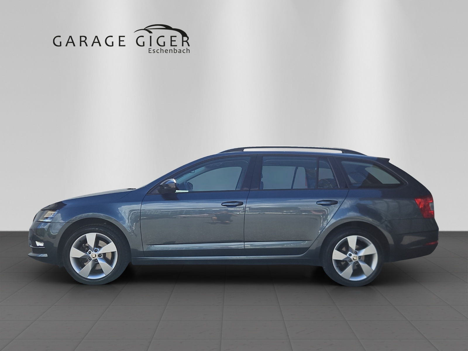SKODA Octavia Combi 1.8 TSI Style 4x4 DSG-image-1