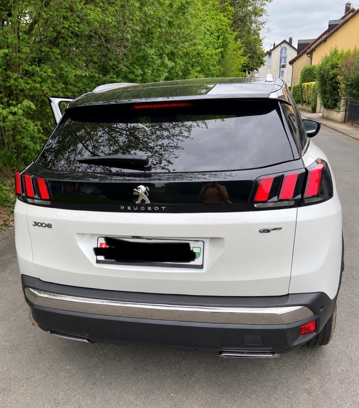 PEUGEOT 2.0 BlueHDi 180 GT-image-4