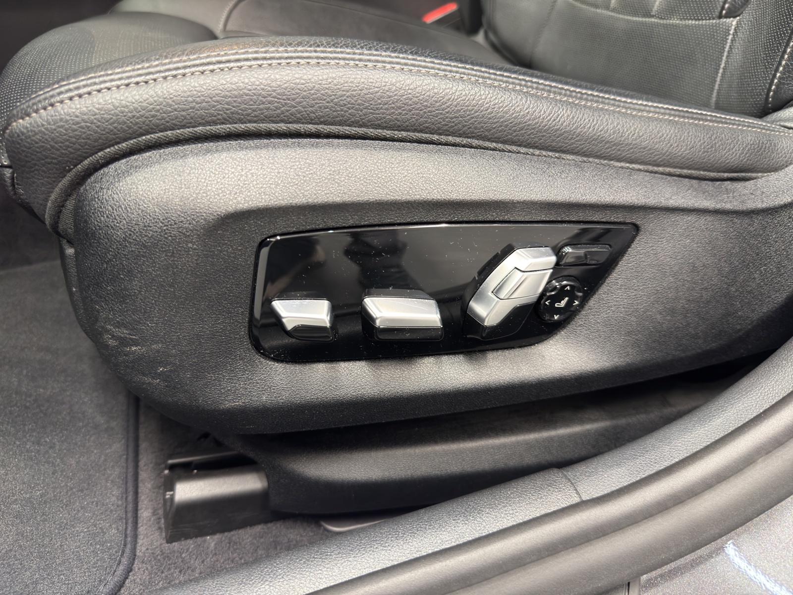 BMW 530d xDrive SAG-image-15