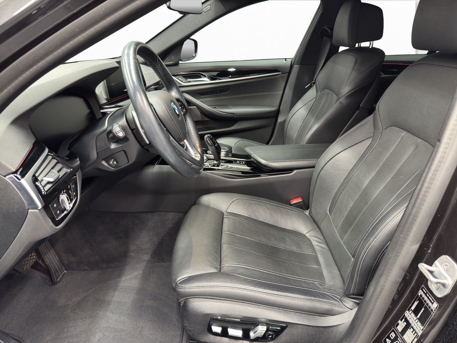 BMW 530d xDrive SAG-image-6