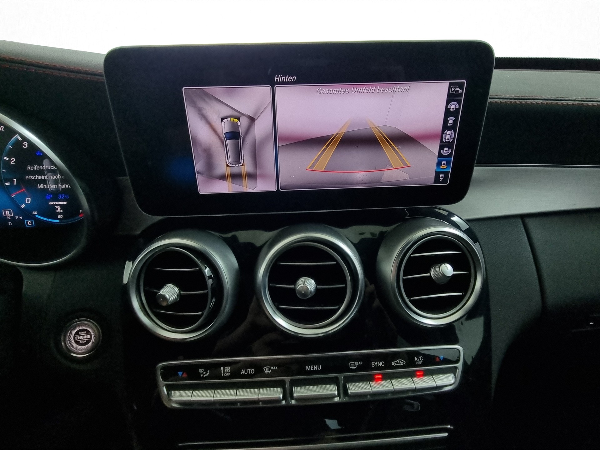 MERCEDES-BENZ C 43 AMG 4matic-image-15
