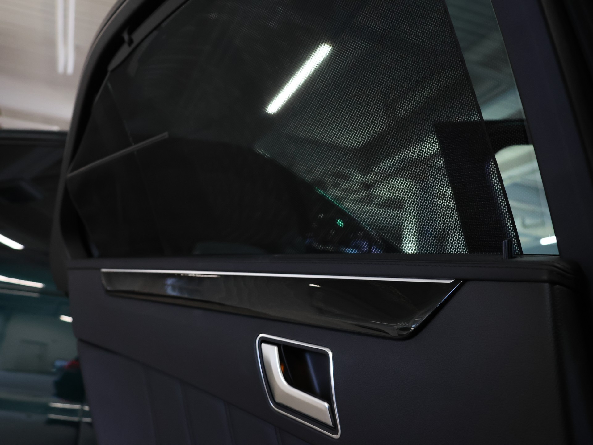 MERCEDES-BENZ E 63 AMG 4Matic Speedshift *OBSIDIANSCHWARZ-LACKIERUNG*-image-35