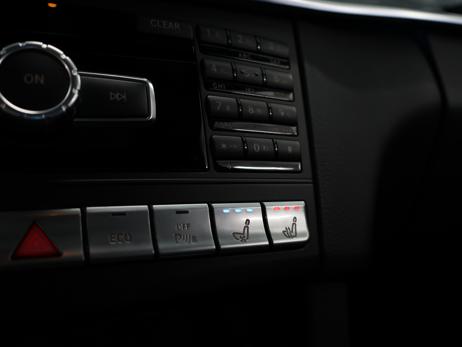 MERCEDES-BENZ E 63 AMG 4Matic Speedshift *OBSIDIANSCHWARZ-LACKIERUNG*-image-25