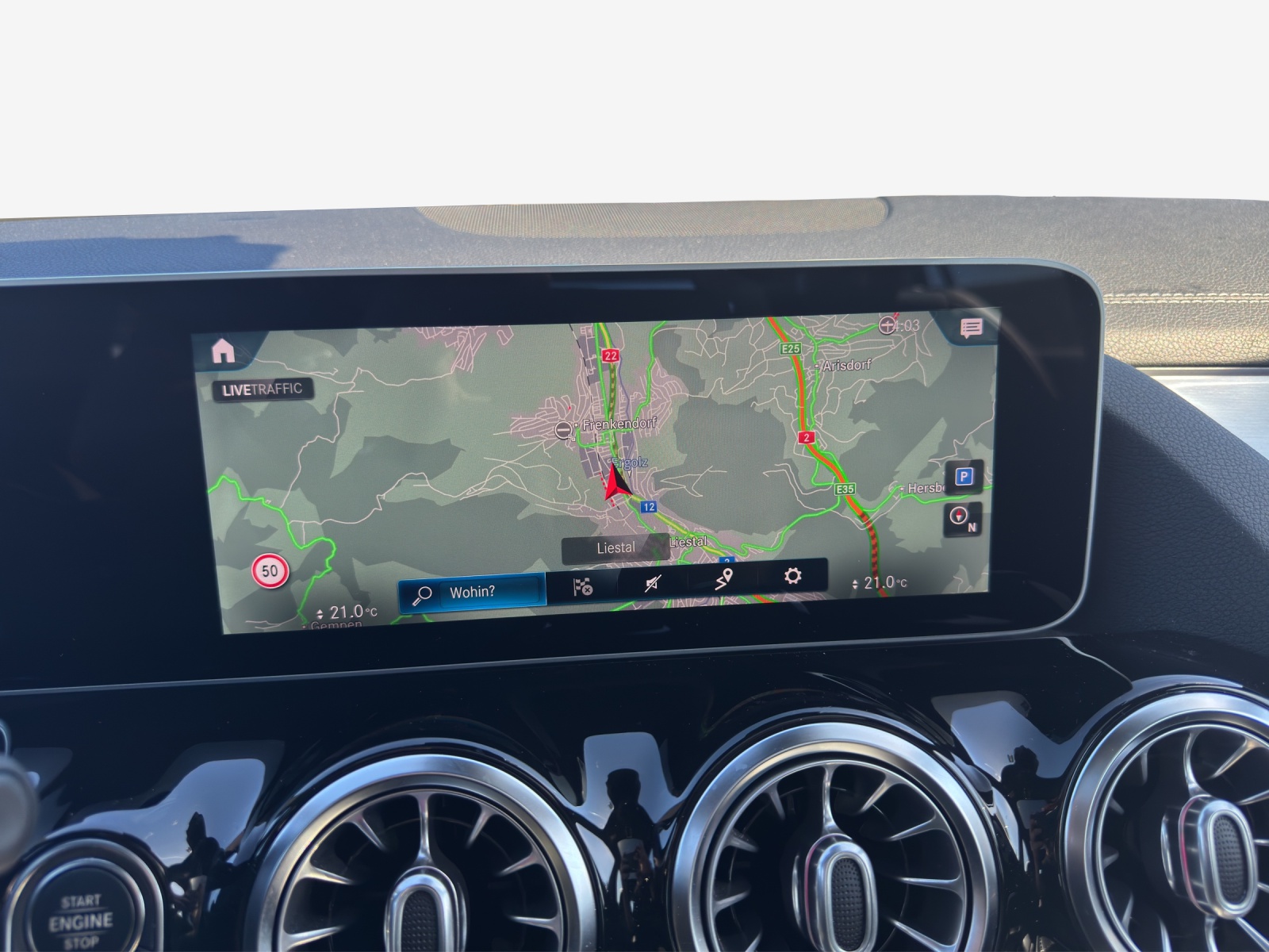 MERCEDES-BENZ GLA 250 4Matic Progressive 8G-DCT-image-15