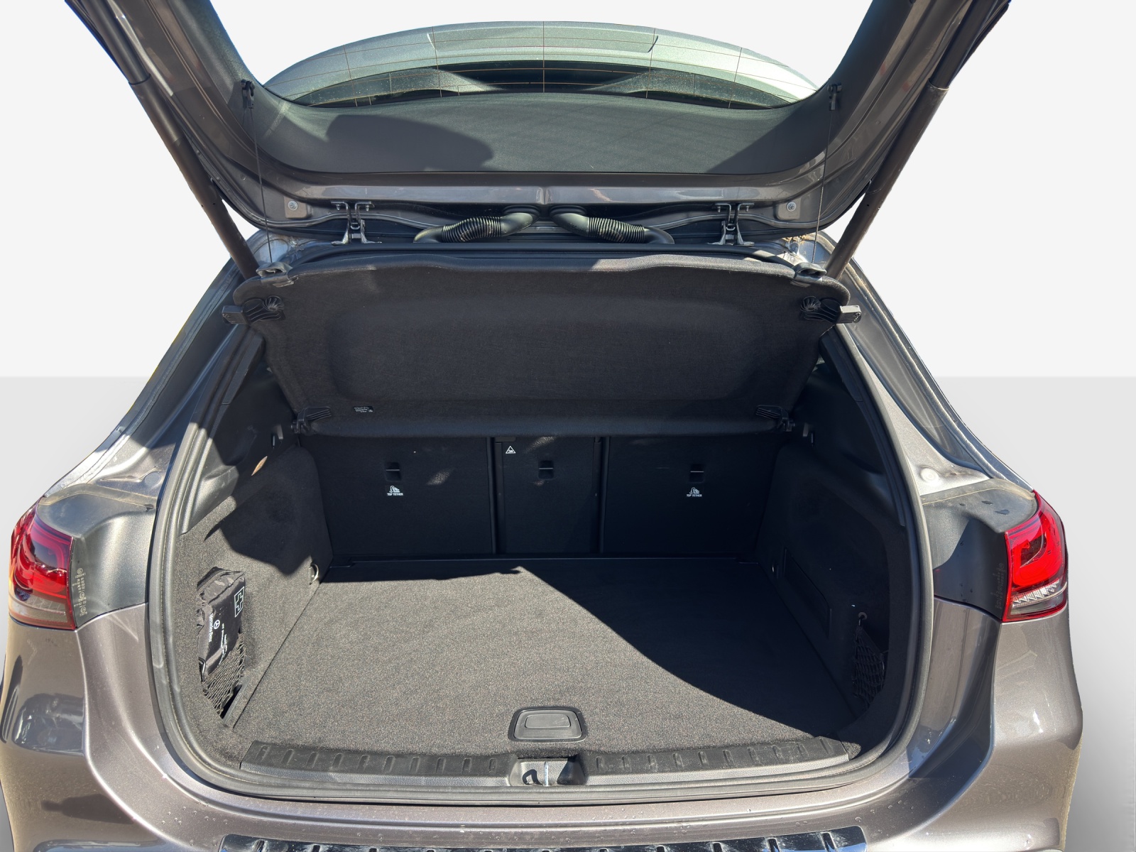 MERCEDES-BENZ GLA 250 4Matic Progressive 8G-DCT-image-12