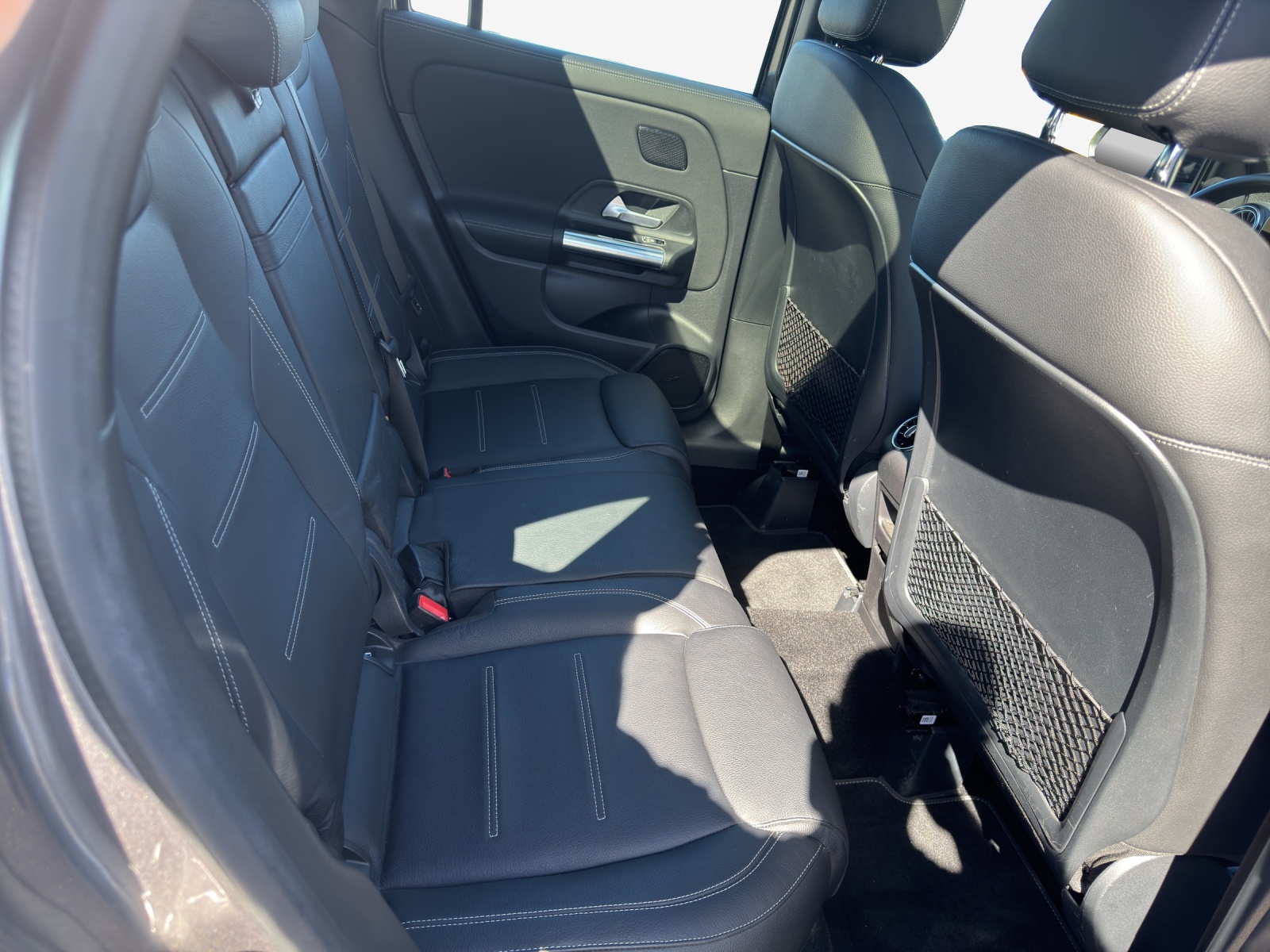 MERCEDES-BENZ GLA 250 4Matic Progressive 8G-DCT-image-11