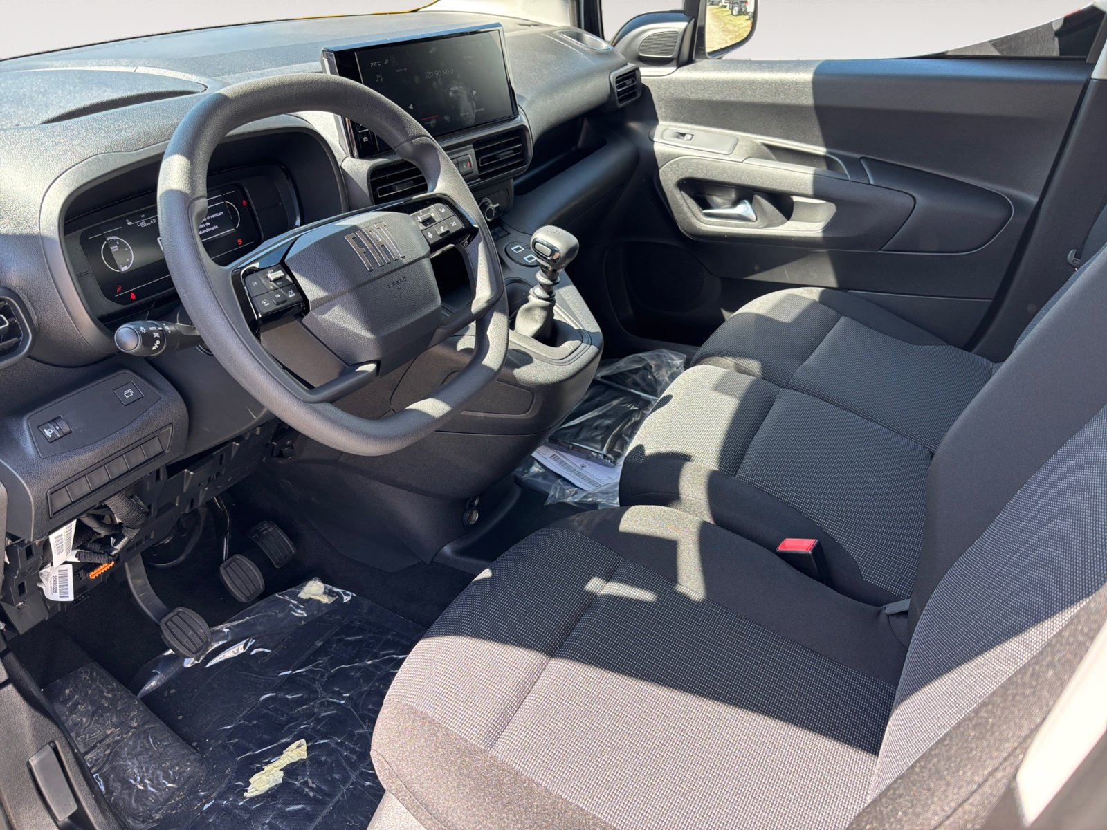FIAT Doblo Van Easy Pro L1 BlueHDi 100 S&S 100PS-image-5