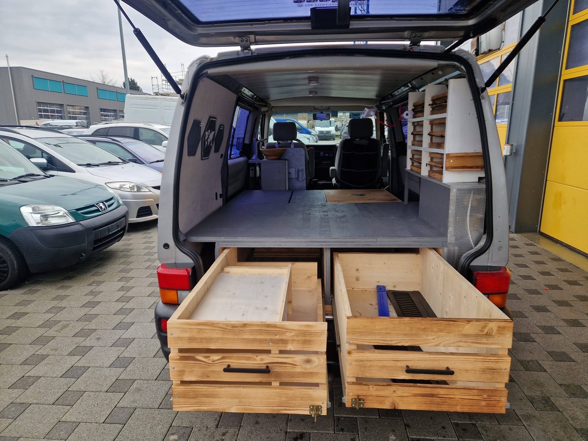 VW T4 Caravelle 2.5 ABS-image-12