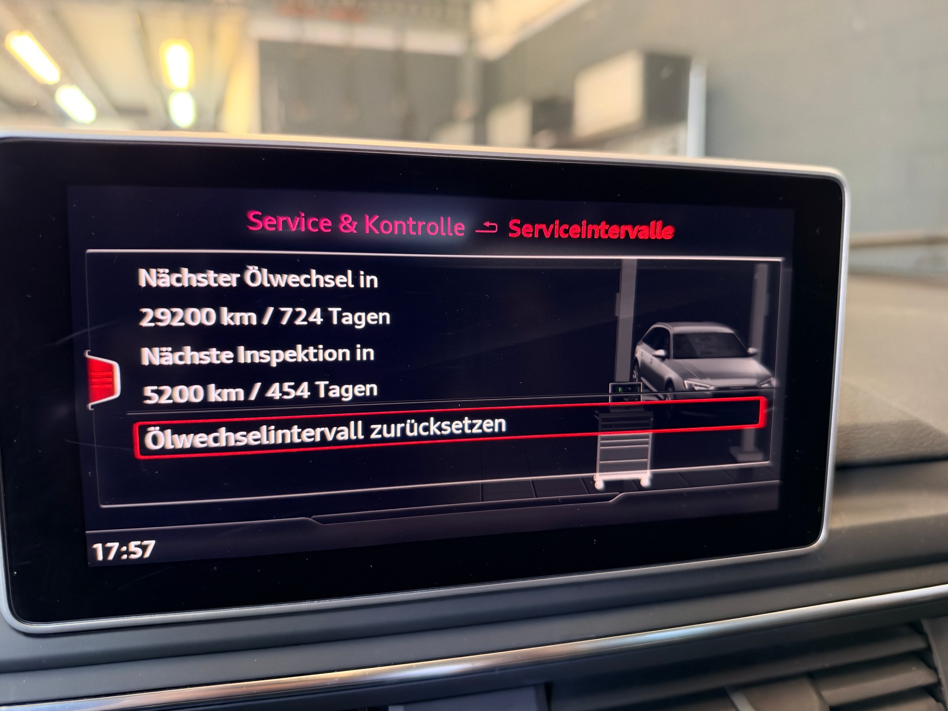 AUDI A4 Avant 2.0 TDI quattro S-tronic-image-11