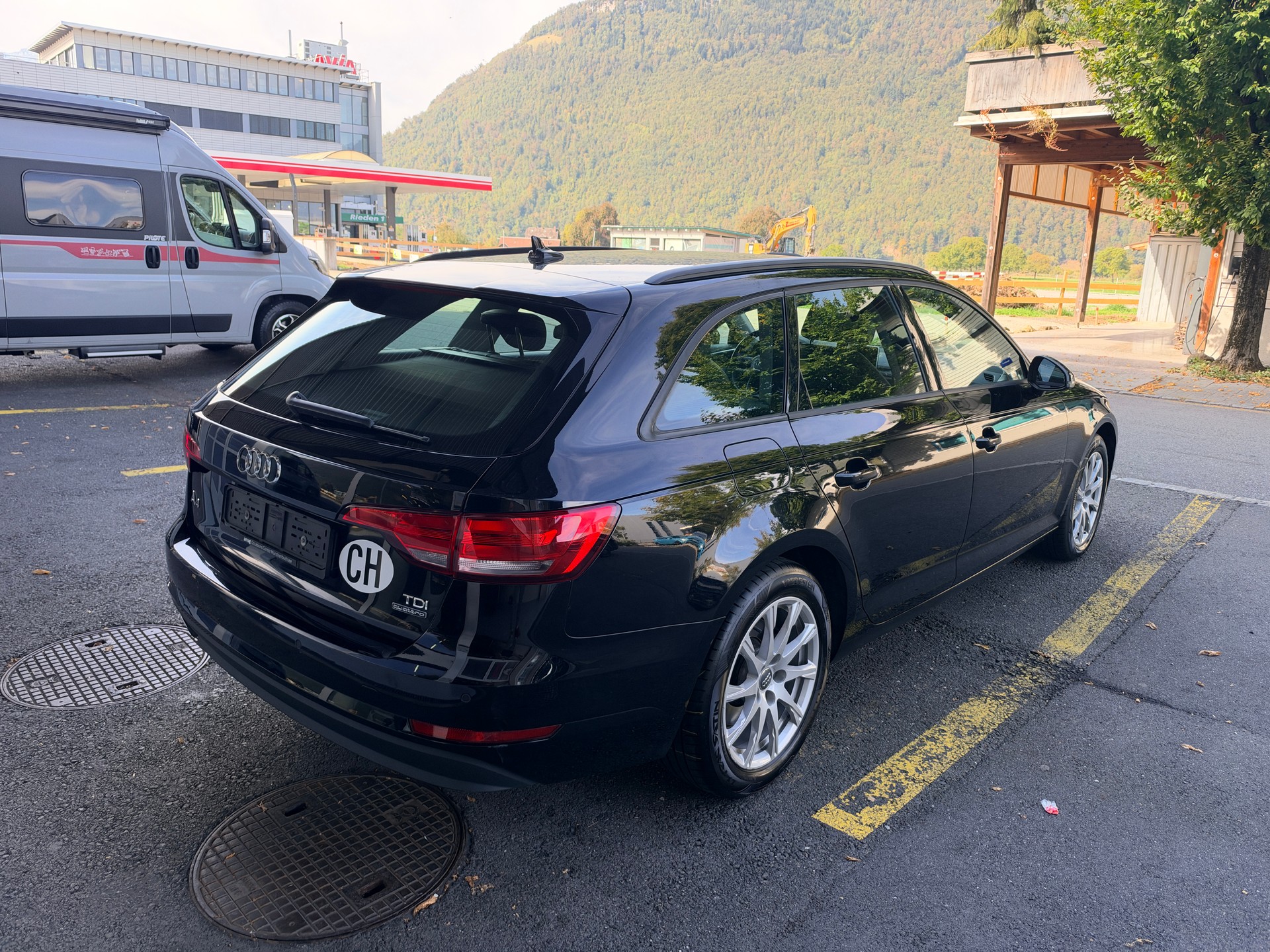 AUDI A4 Avant 2.0 TDI quattro S-tronic-image-1