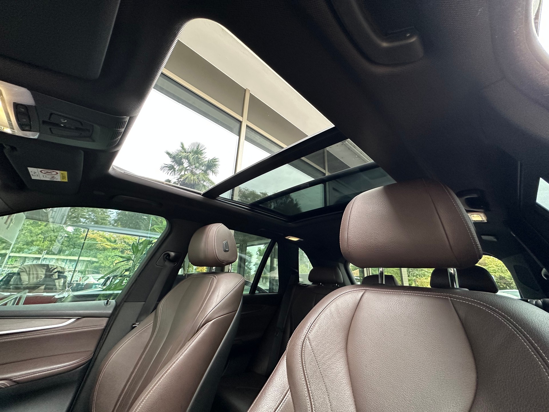 BMW X5 xDrive M50d Steptronic-image-14