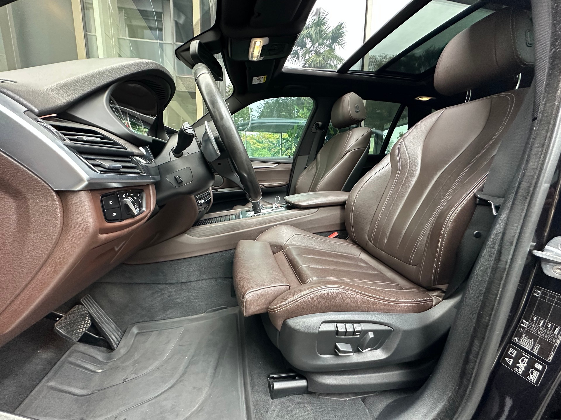 BMW X5 xDrive M50d Steptronic-image-6