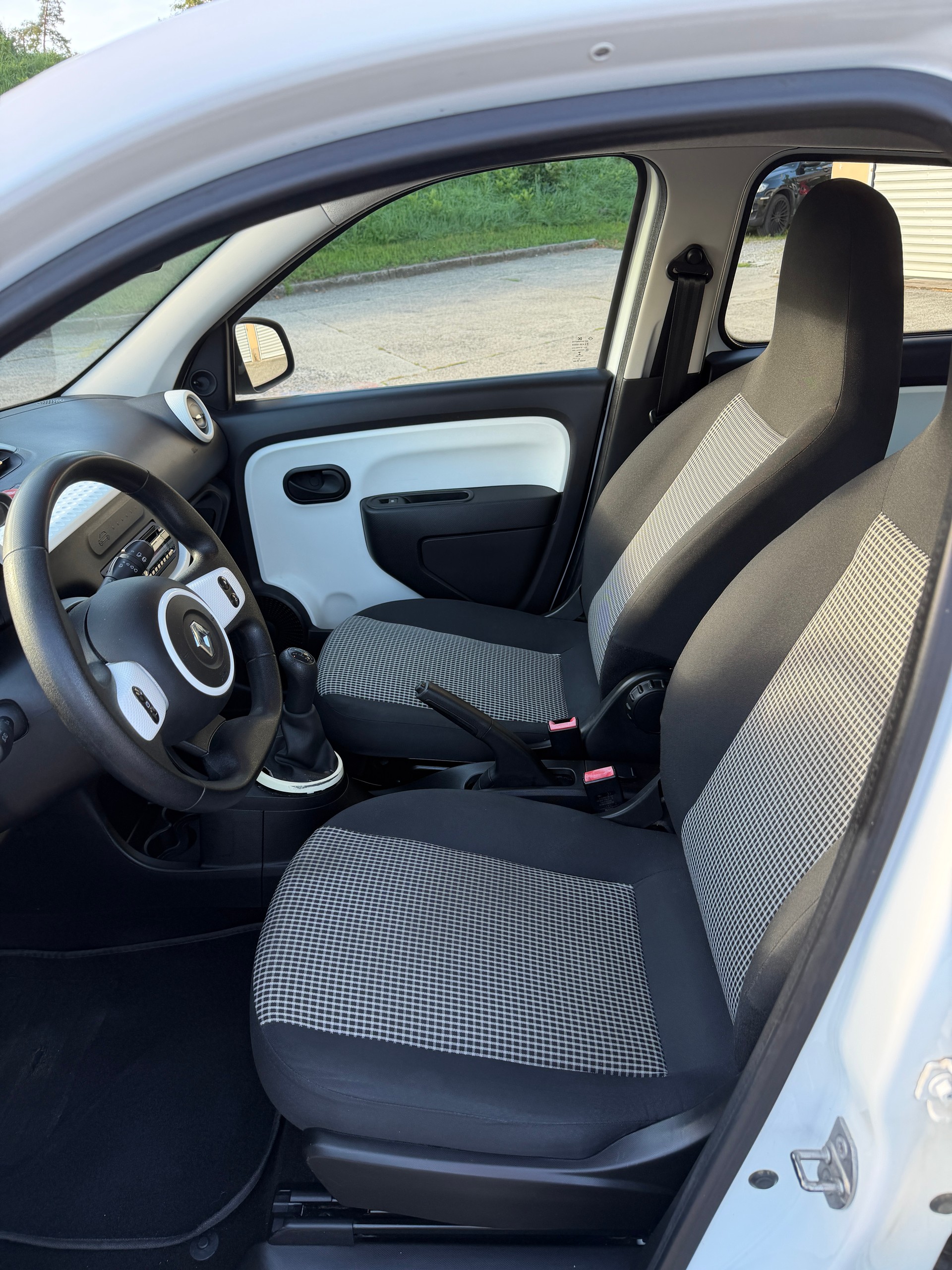 RENAULT Twingo 1.0 Life-image-7