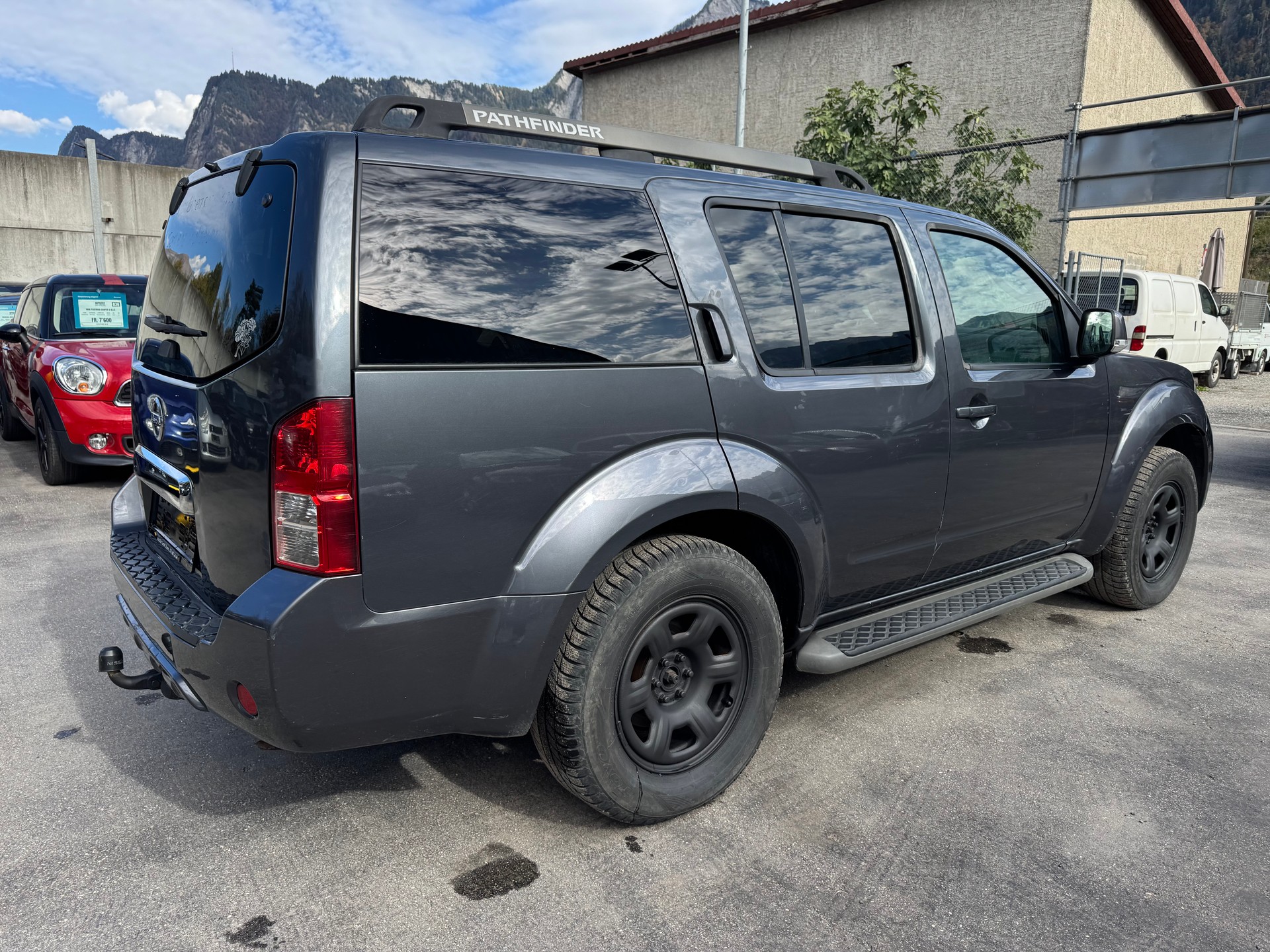 NISSAN Pathfinder 2.5 dCi XE-image-3