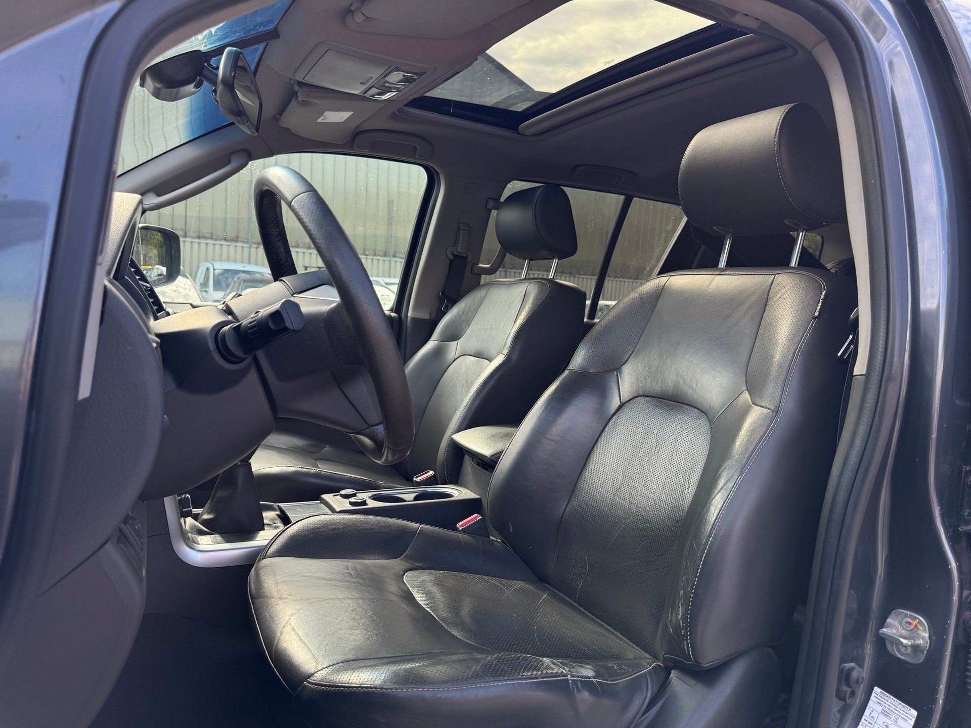 NISSAN Pathfinder 2.5 dCi XE-image-8