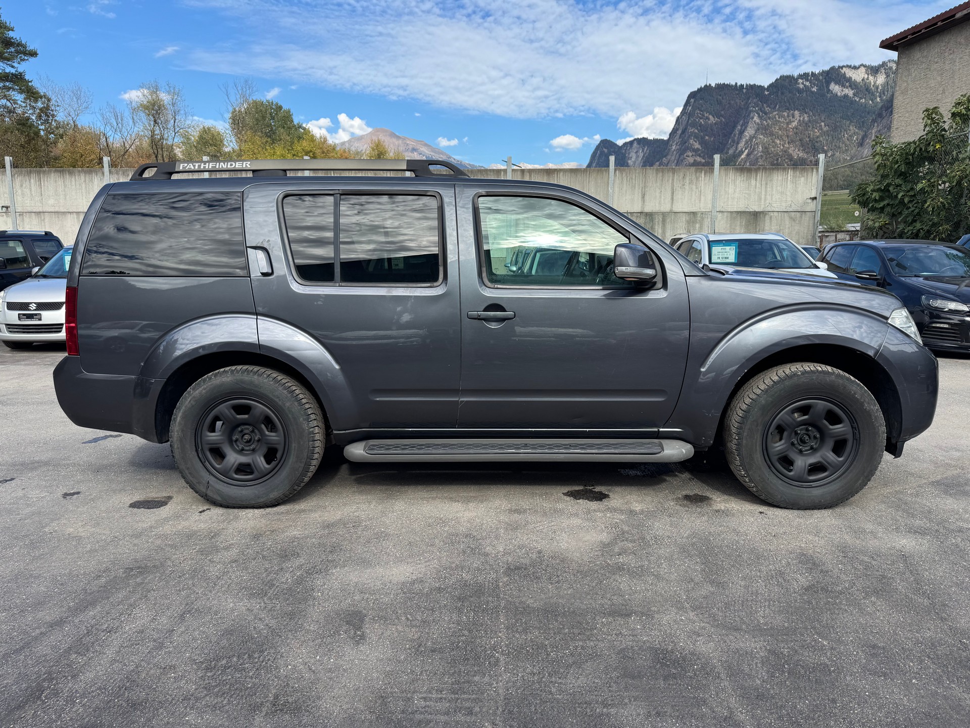NISSAN Pathfinder 2.5 dCi XE-image-2