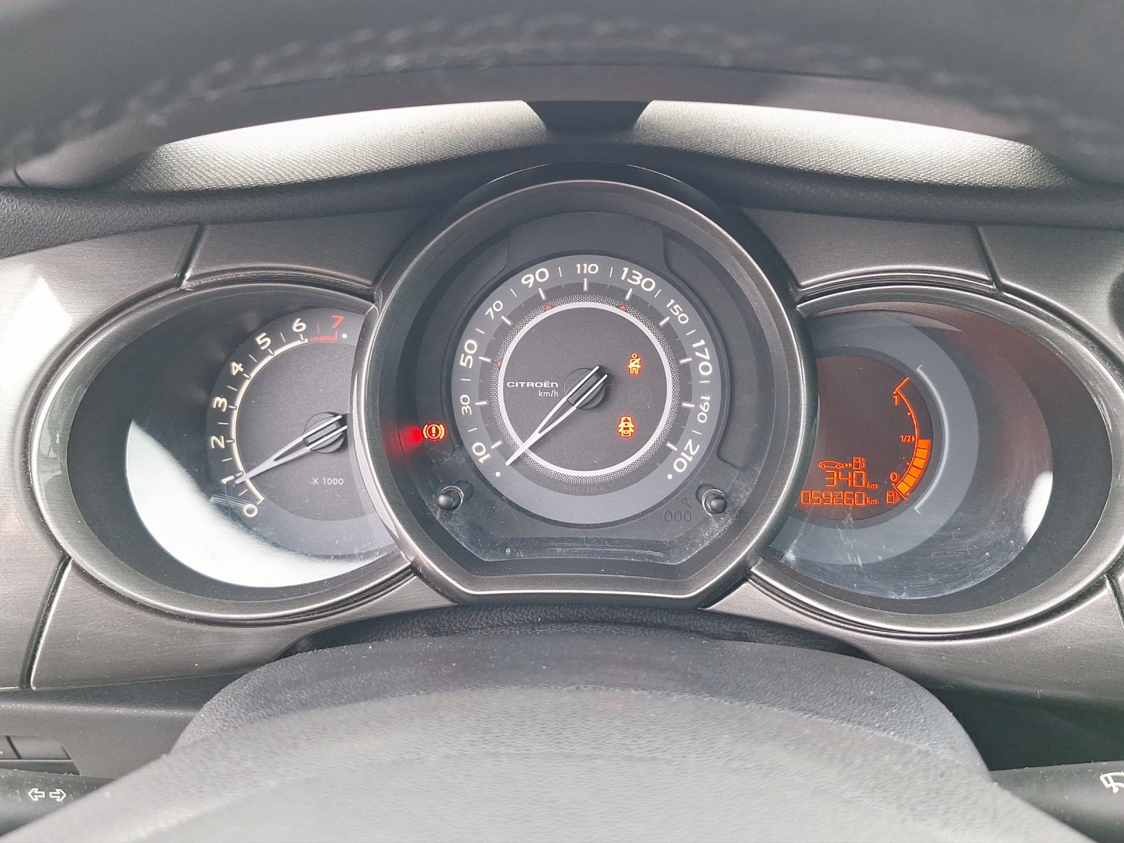 CITROEN Citroën C3 1.4 VTi Exclusive-image-14