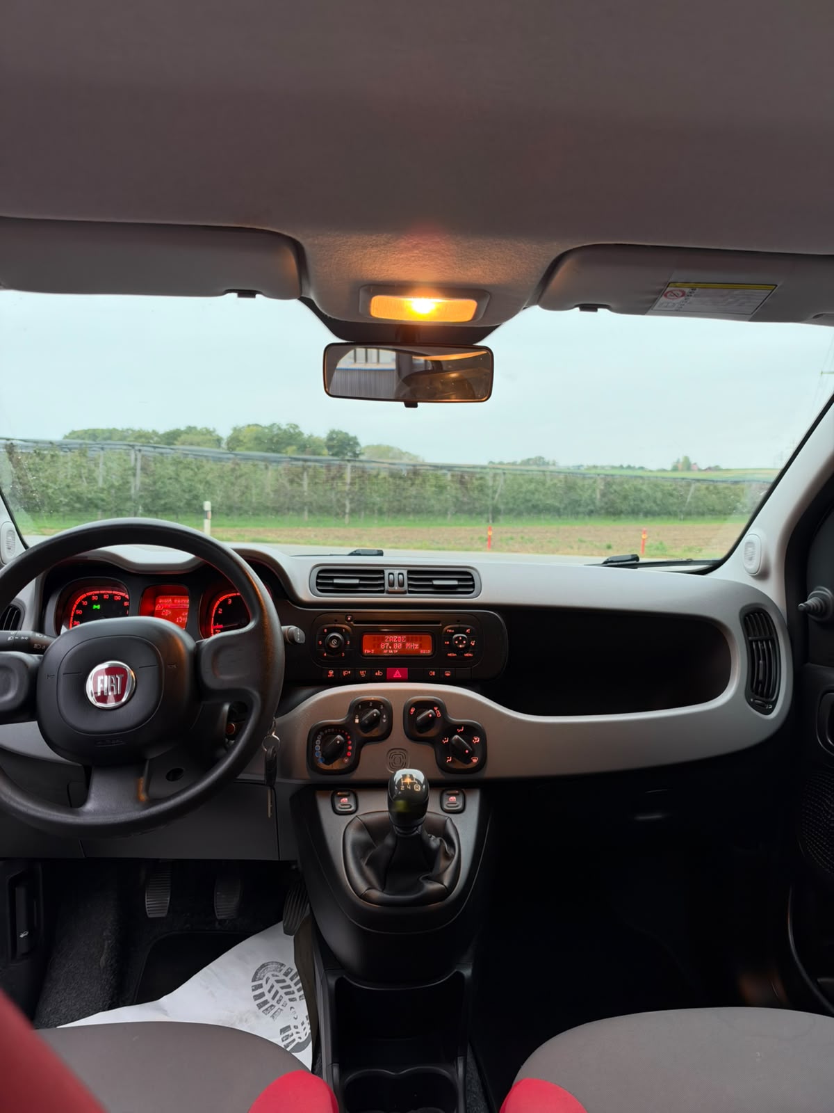 FIAT Panda 1.2 Lounge-image-3