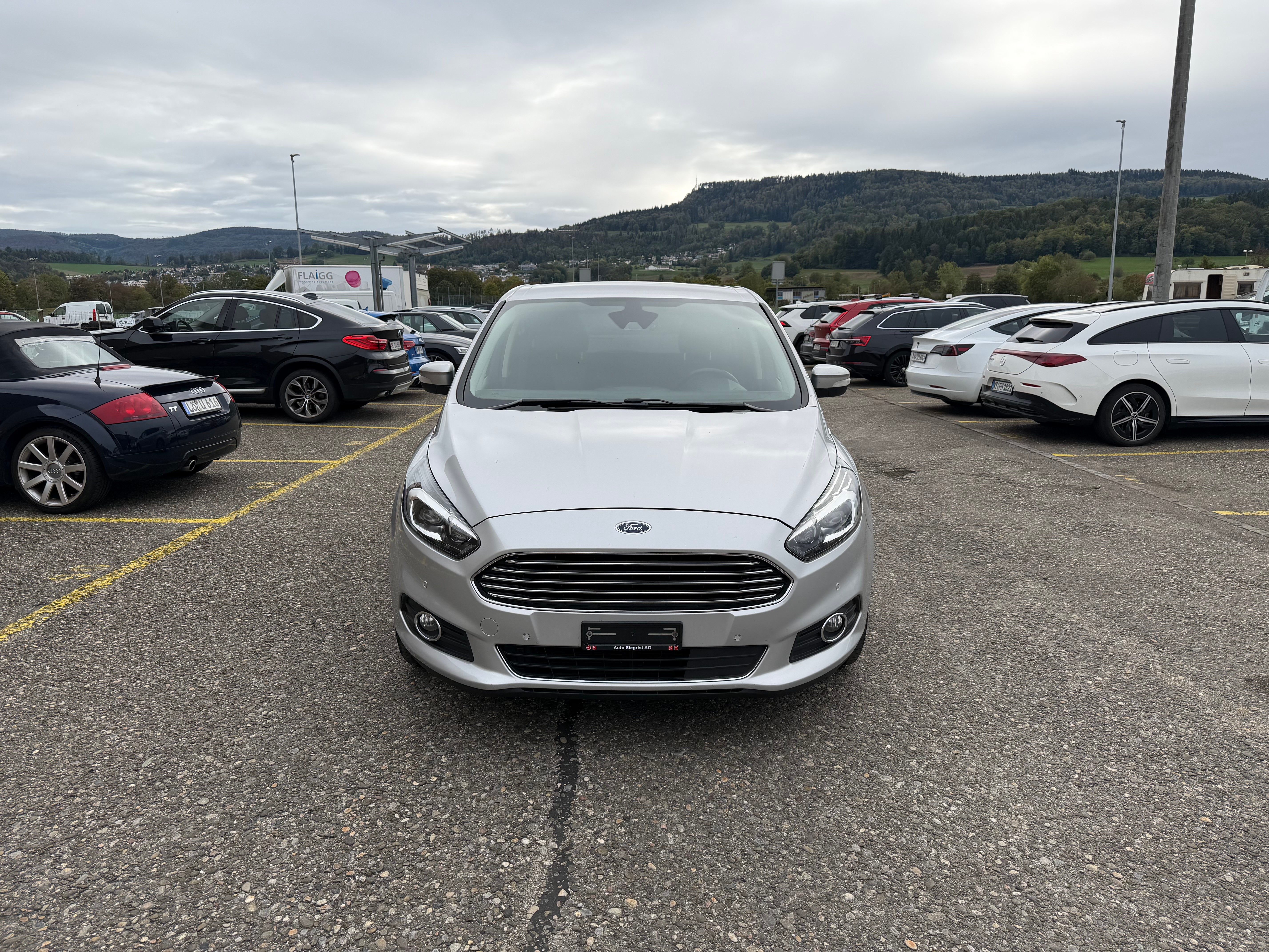 Car photo