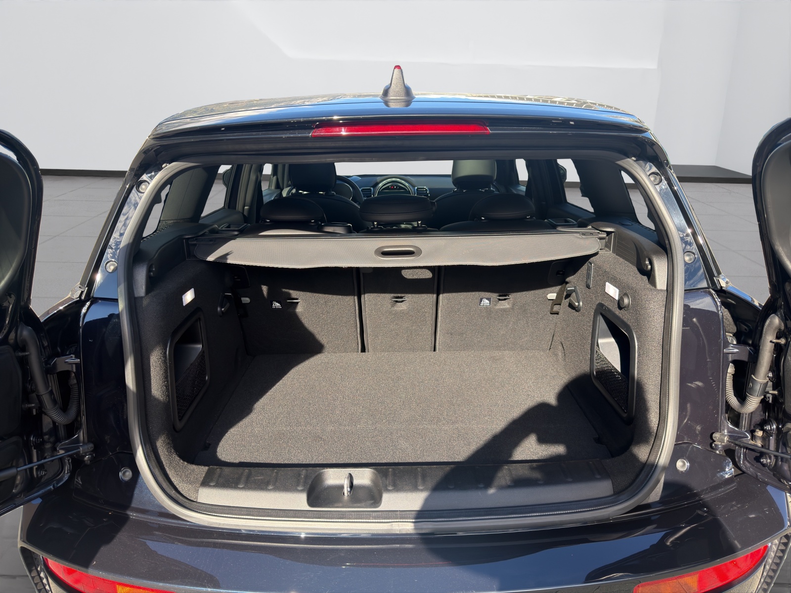 MINI Clubman F54 2.0i John Cooper Works ALL4-image-12