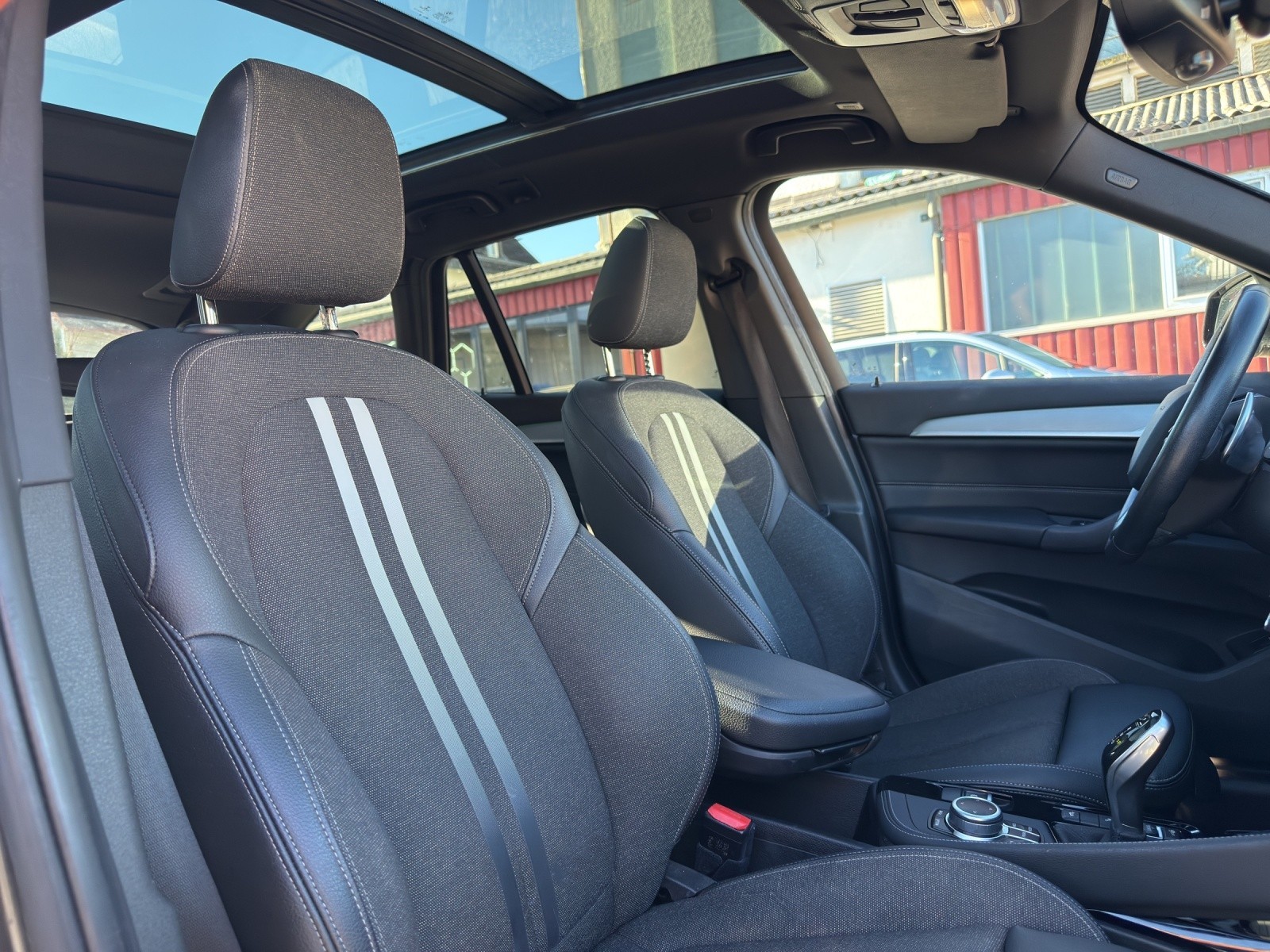 BMW X1 xDrive 20d Sport Line Steptronic-image-19