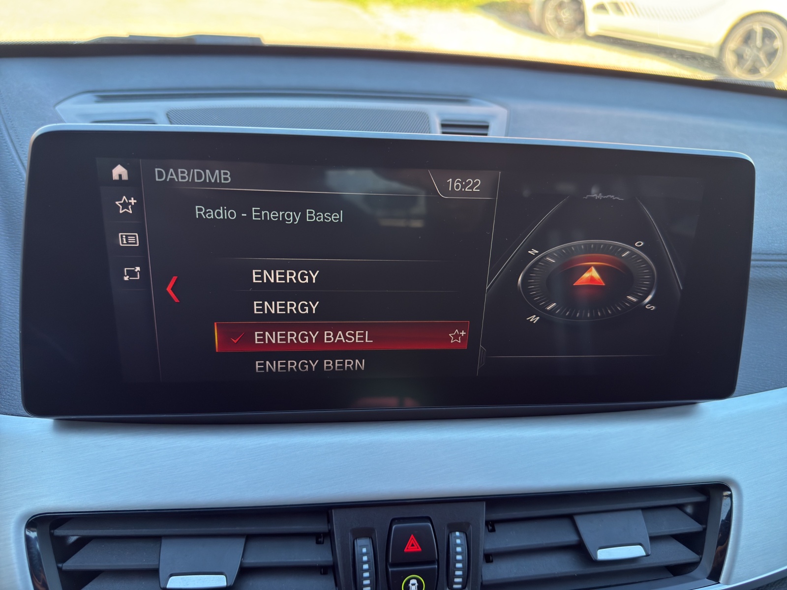 BMW X1 xDrive 20d Sport Line Steptronic-image-14