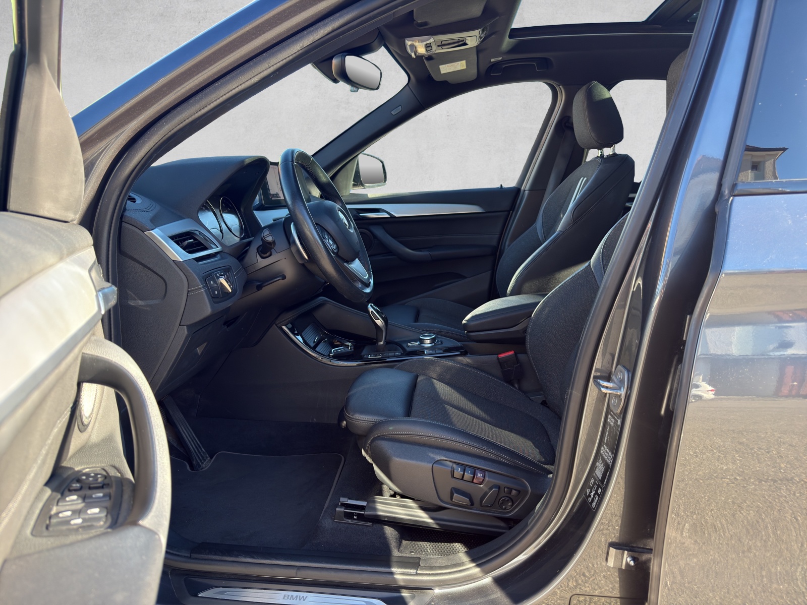 BMW X1 xDrive 20d Sport Line Steptronic-image-8