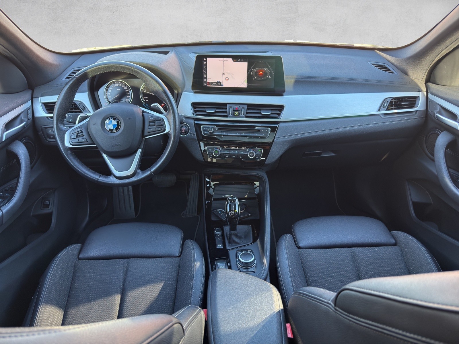 BMW X1 xDrive 20d Sport Line Steptronic-image-9