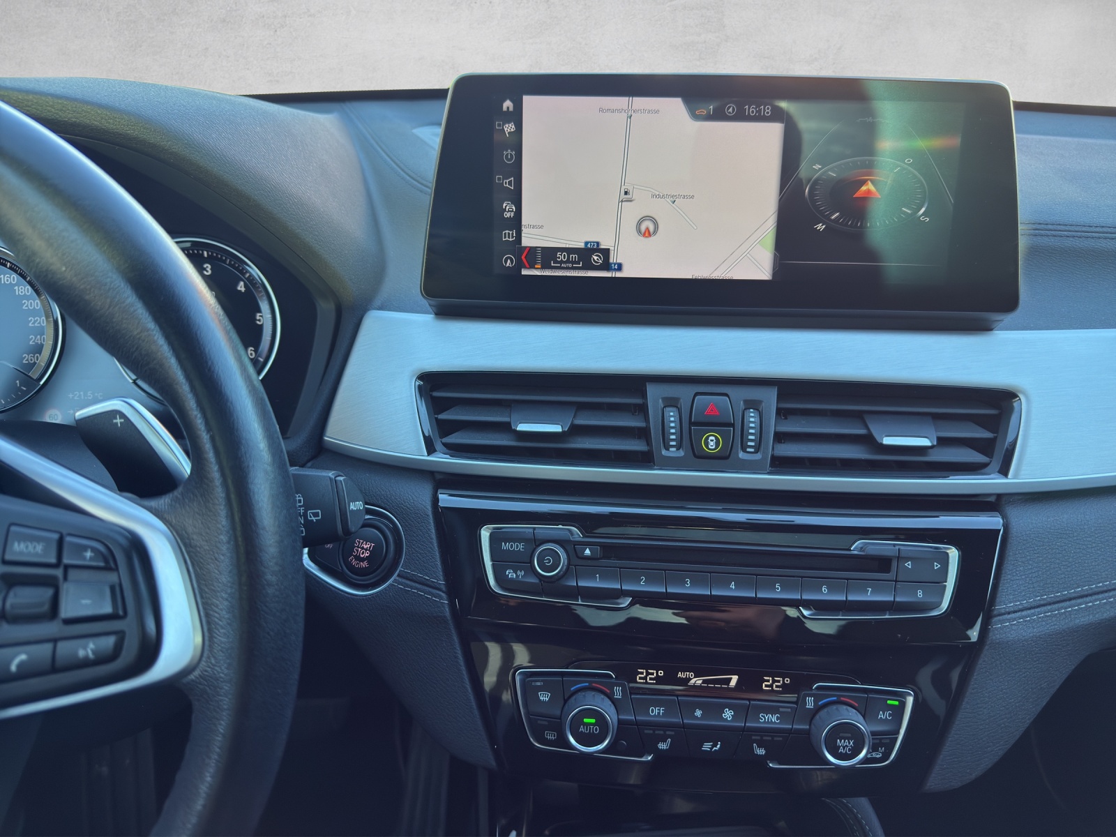 BMW X1 xDrive 20d Sport Line Steptronic-image-13