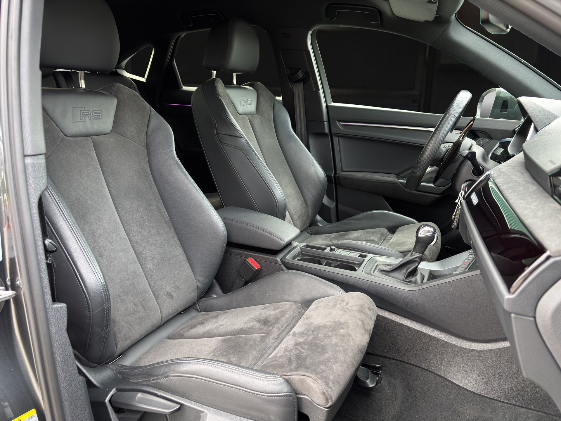 AUDI RS Q3 Sportback 2.5 TFSI quattro S-Tronic-image-9