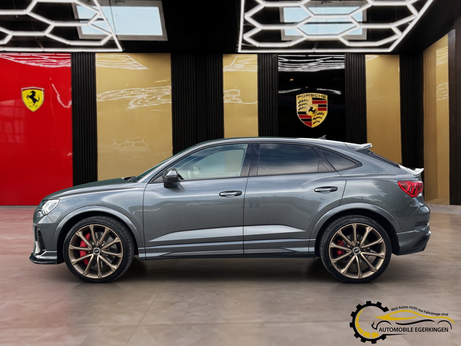 AUDI RS Q3 Sportback 2.5 TFSI quattro S-Tronic-image-7