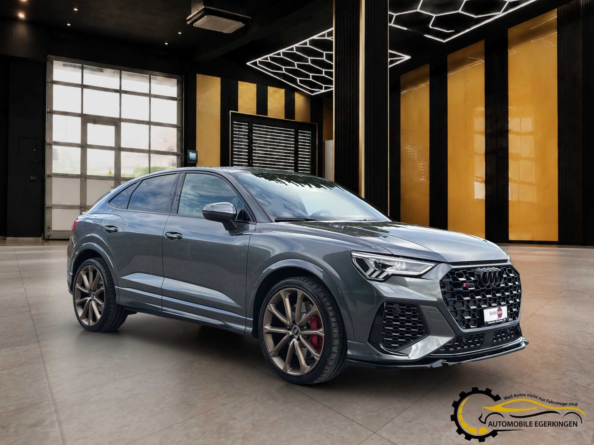 AUDI RS Q3 Sportback 2.5 TFSI quattro S-Tronic-image-2