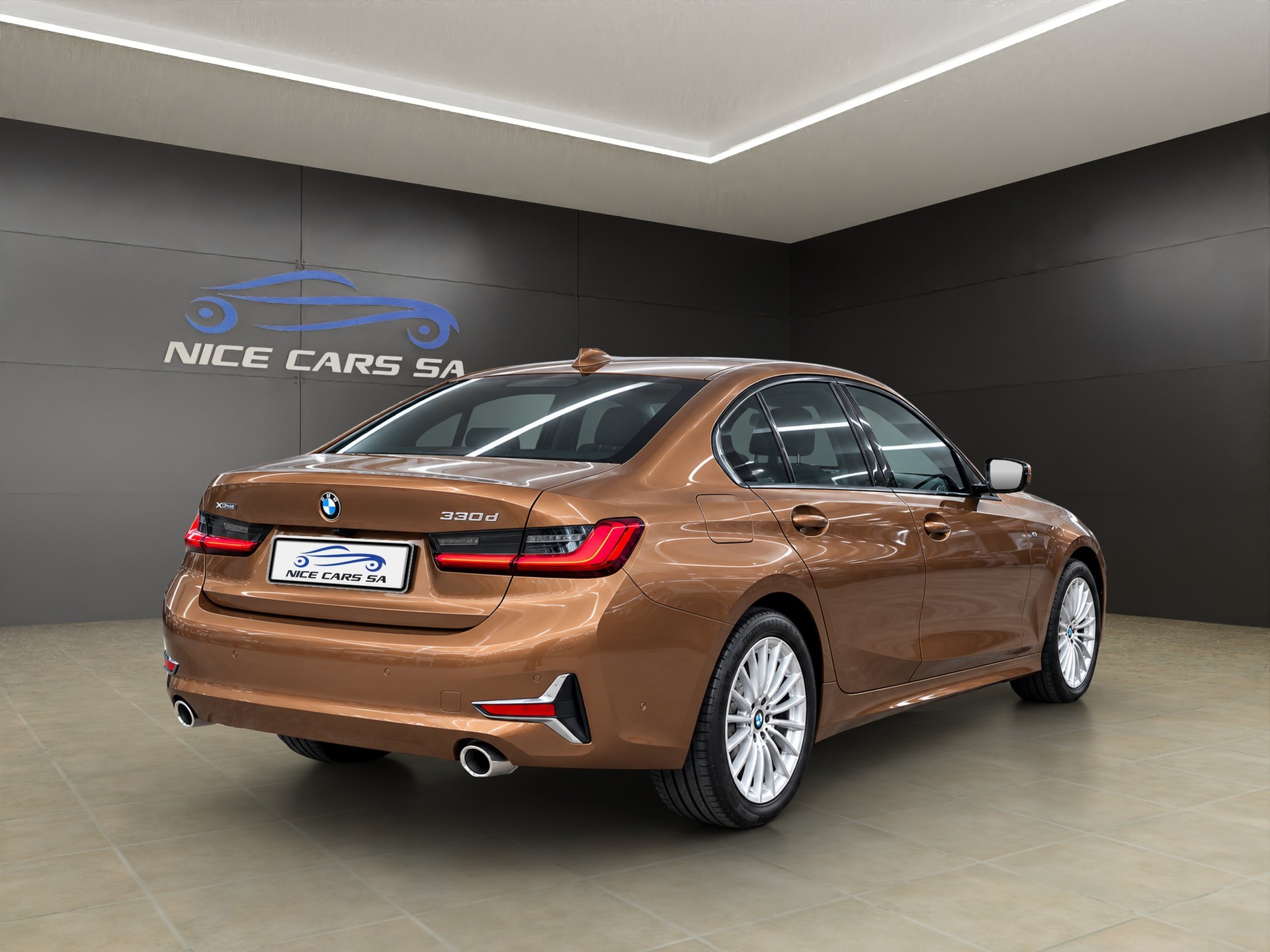 BMW 330d xDrive Steptronic Luxury Line-image-7
