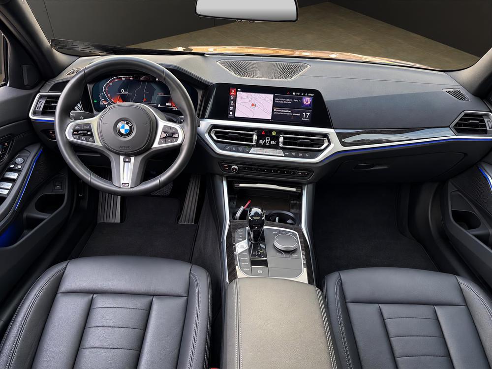 BMW 330d xDrive Steptronic Luxury Line-image-17