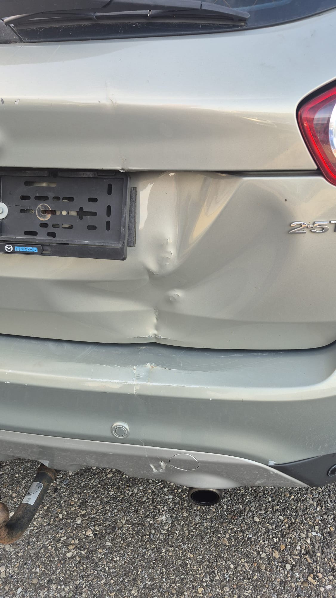 FORD Kuga 2.5 Turbo Titanium 4WD-image-9